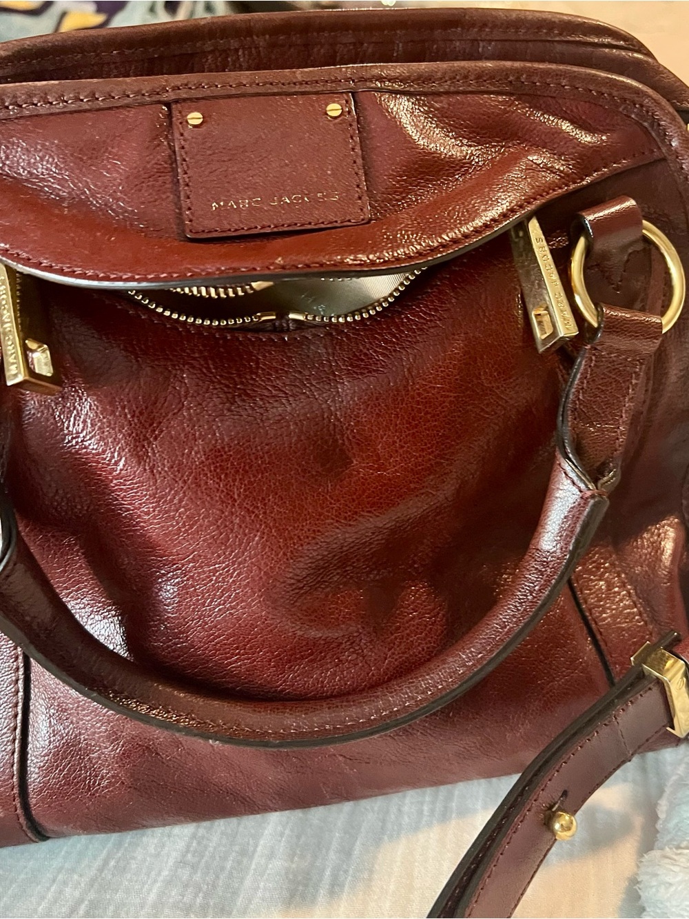Marc Jacobs Burgundy Leather Satchel with Gold Hardware - Picture 3 of 10